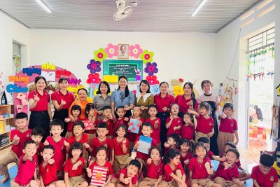 Trường Mầm non Sao Khuê tổ chức các hoạt động thi đua chào mừng 43 năm ngày nhà giáo Việt Nam 20/11